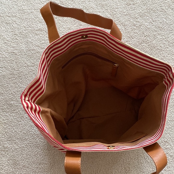 Red and cream striped canvas tote bag - Picture 2 of 3